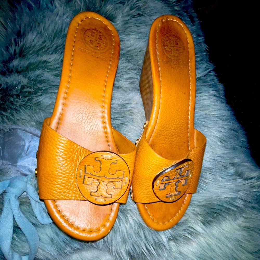 Tori Burch wedge